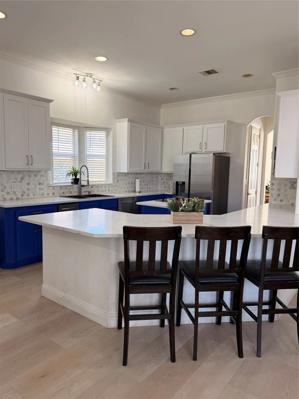 2301 Clearspring Drive S Irving, TX 75063