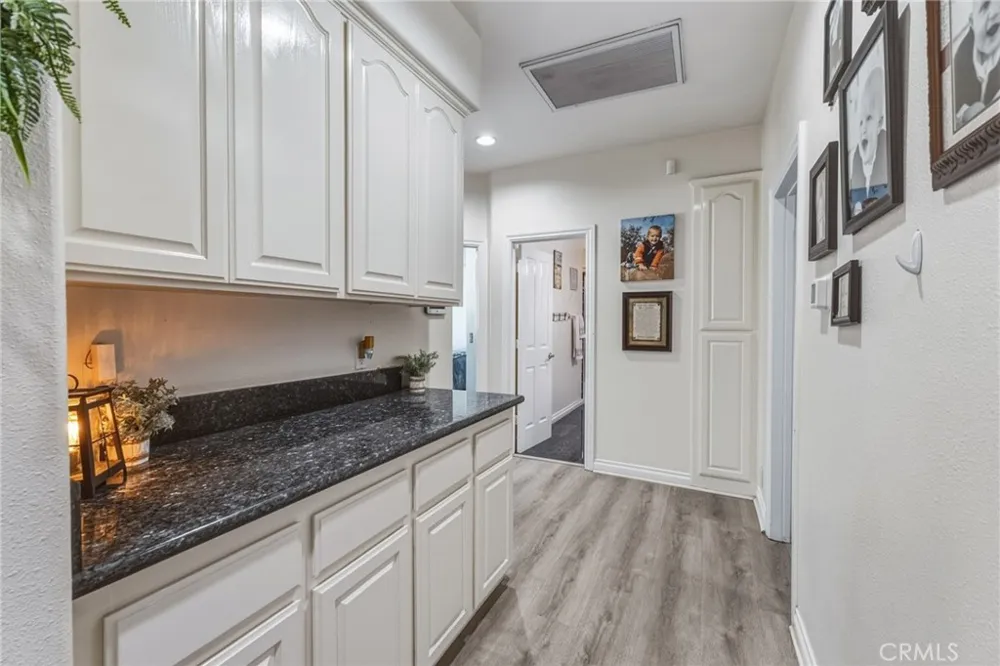 19475 US Highway 18 Apple Valley, CA 92307