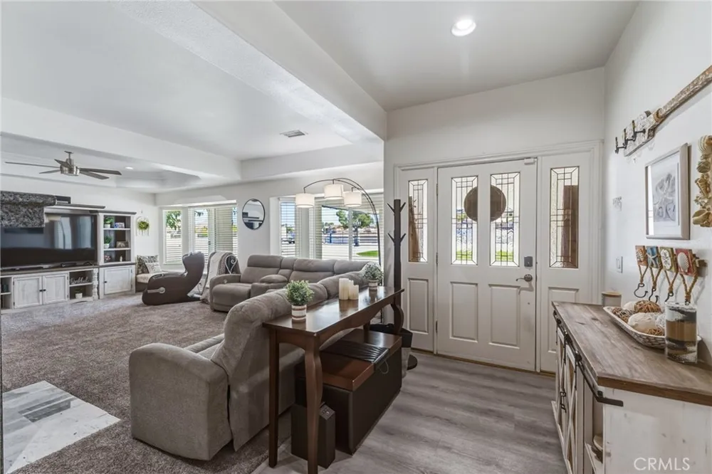 19475 US Highway 18 Apple Valley, CA 92307