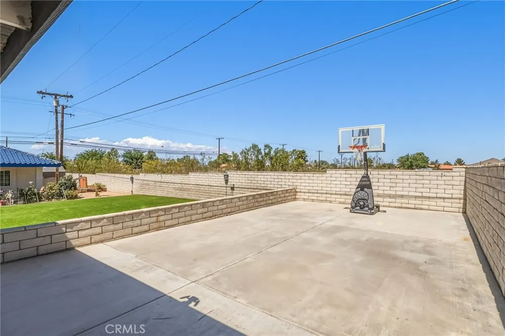 19475 US Highway 18 Apple Valley, CA 92307