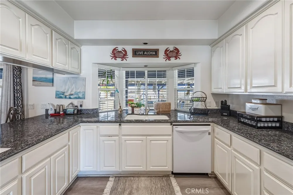 19475 US Highway 18 Apple Valley, CA 92307