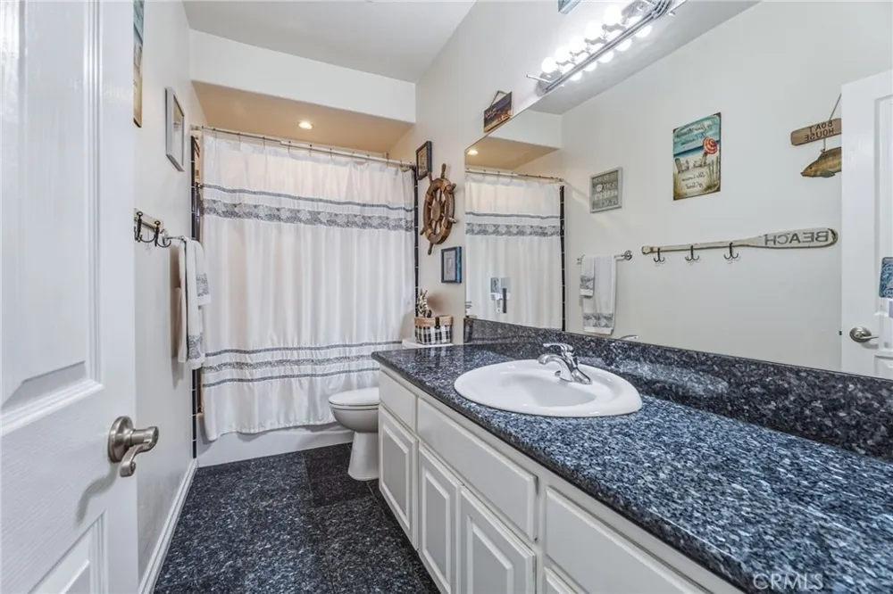 19475 US Highway 18 Apple Valley, CA 92307