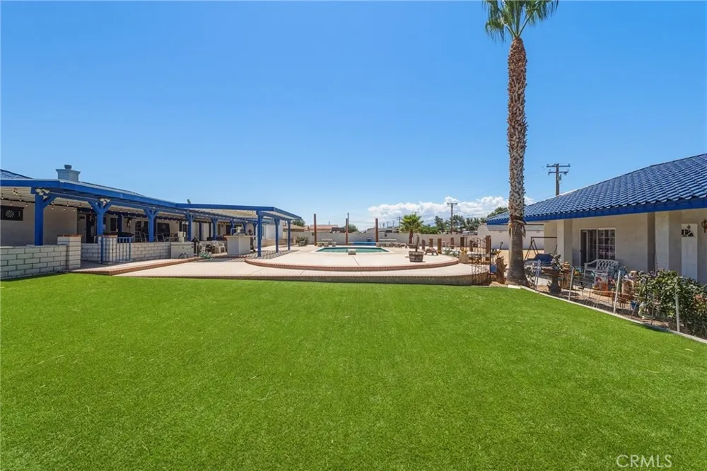 19475 US Highway 18 Apple Valley, CA 92307