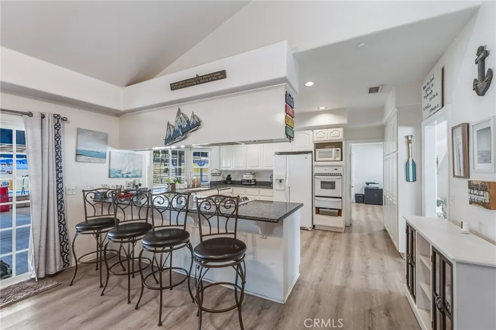 19475 US Highway 18 Apple Valley, CA 92307