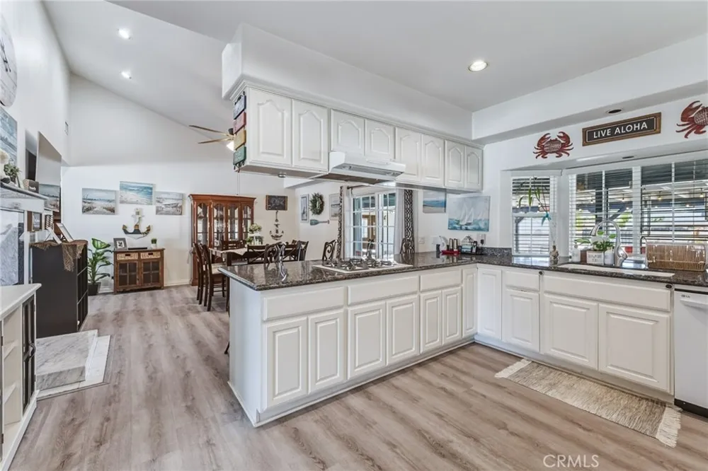 19475 US Highway 18 Apple Valley, CA 92307