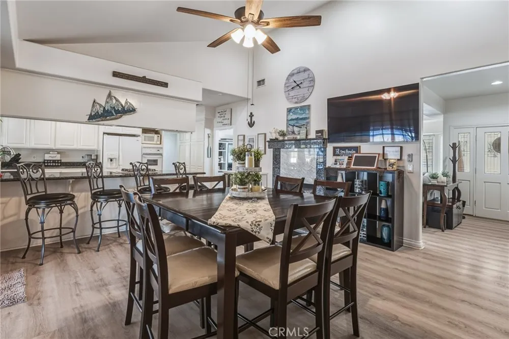 19475 US Highway 18 Apple Valley, CA 92307