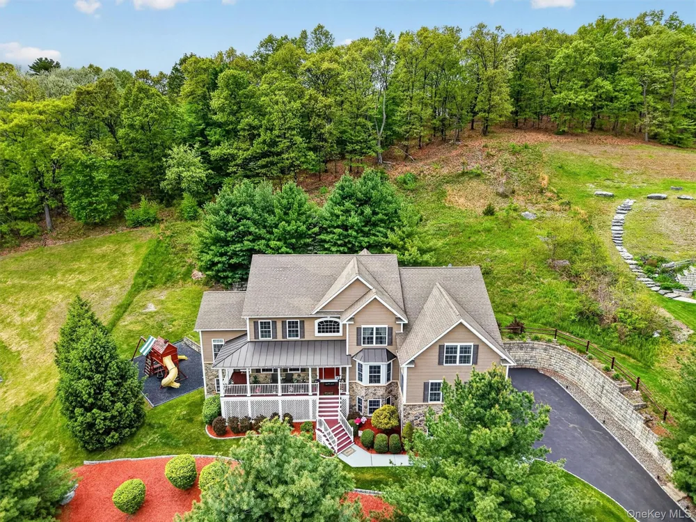 219 Country Club Road Hopewell Junction, NY 12533