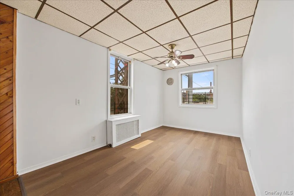 976 Sackett Avenue Bronx, NY 10462