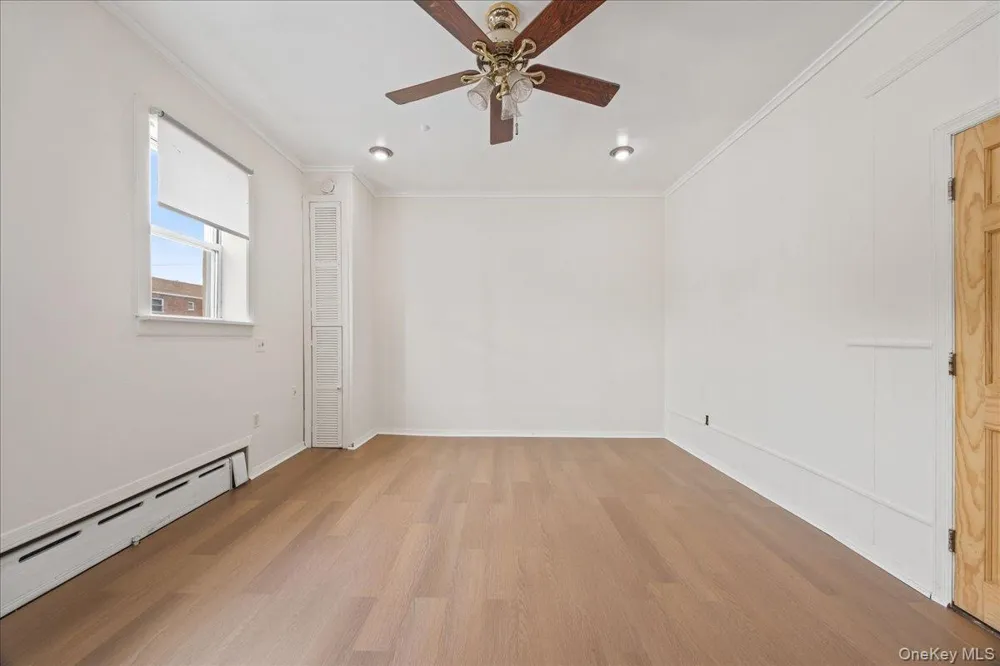976 Sackett Avenue Bronx, NY 10462