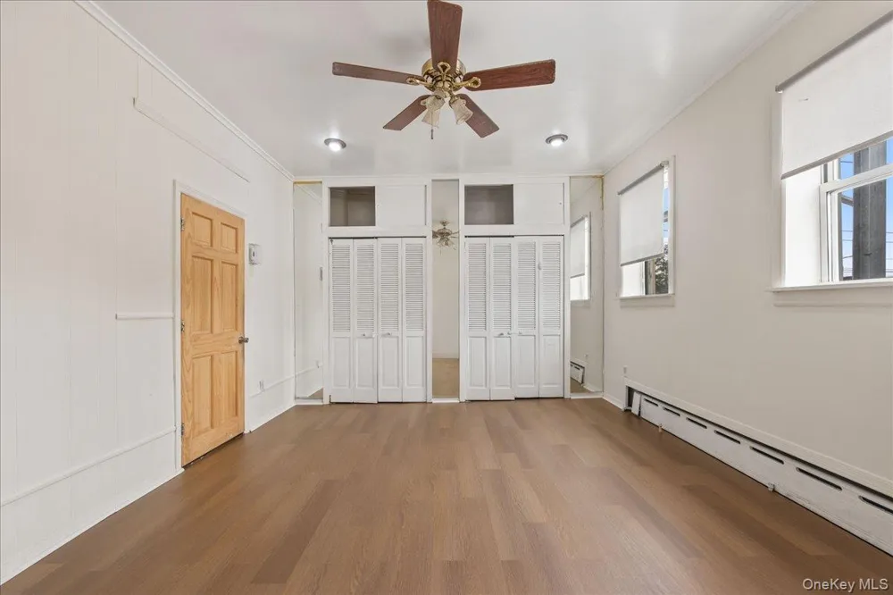 976 Sackett Avenue Bronx, NY 10462