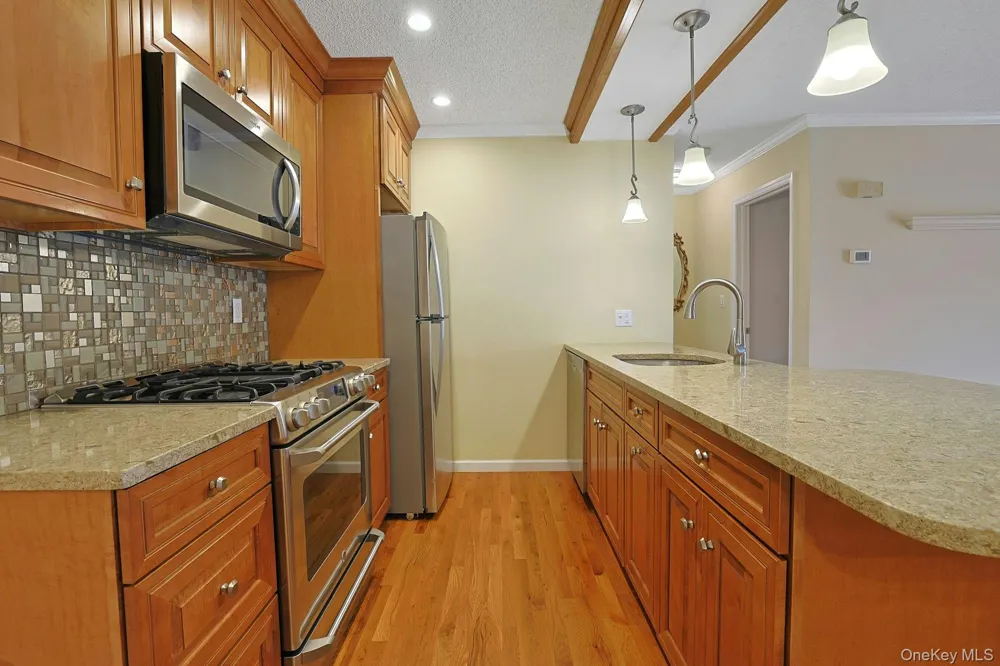 722 W Nyack Road #6 West Nyack, NY 10994