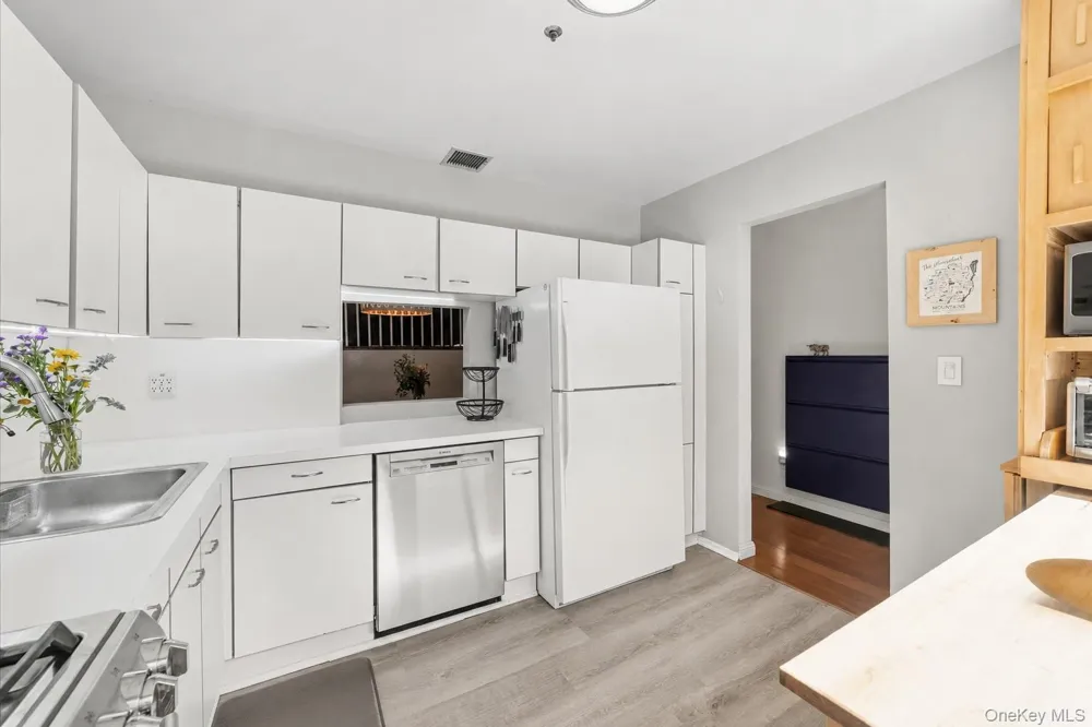 1103 Hunters Run Dobbs Ferry, NY 10522
