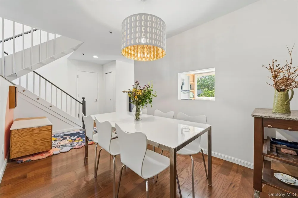 1103 Hunters Run Dobbs Ferry, NY 10522