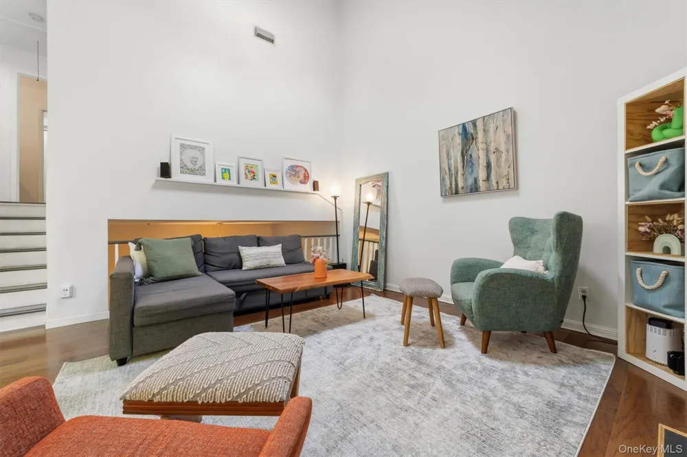 1103 Hunters Run Dobbs Ferry, NY 10522