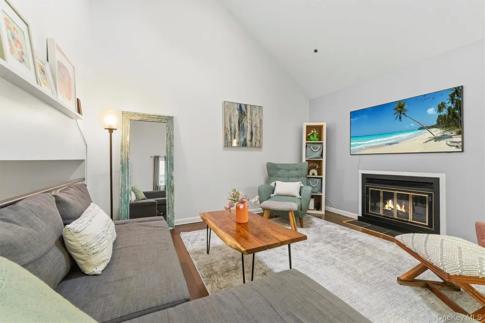 1103 Hunters Run Dobbs Ferry, NY 10522