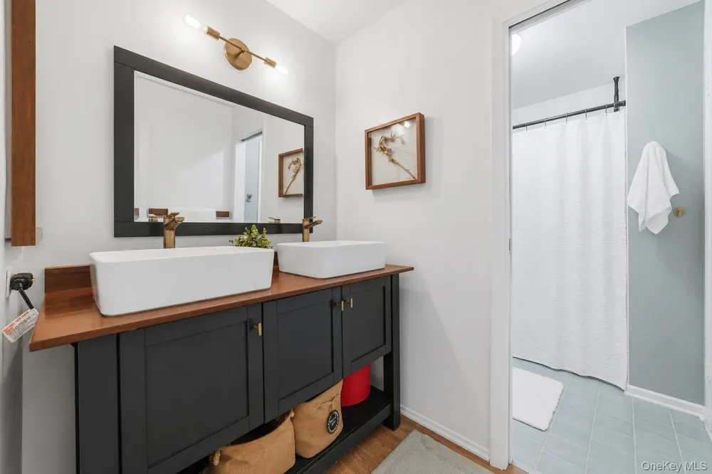 1103 Hunters Run Dobbs Ferry, NY 10522