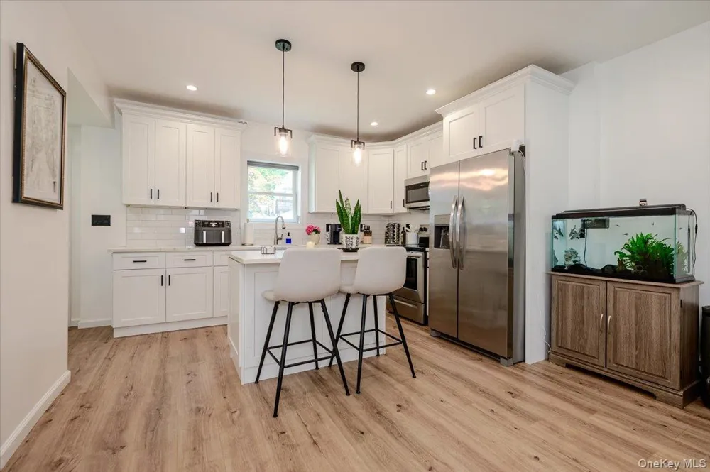35 Rose Street Hauppauge, NY 11788