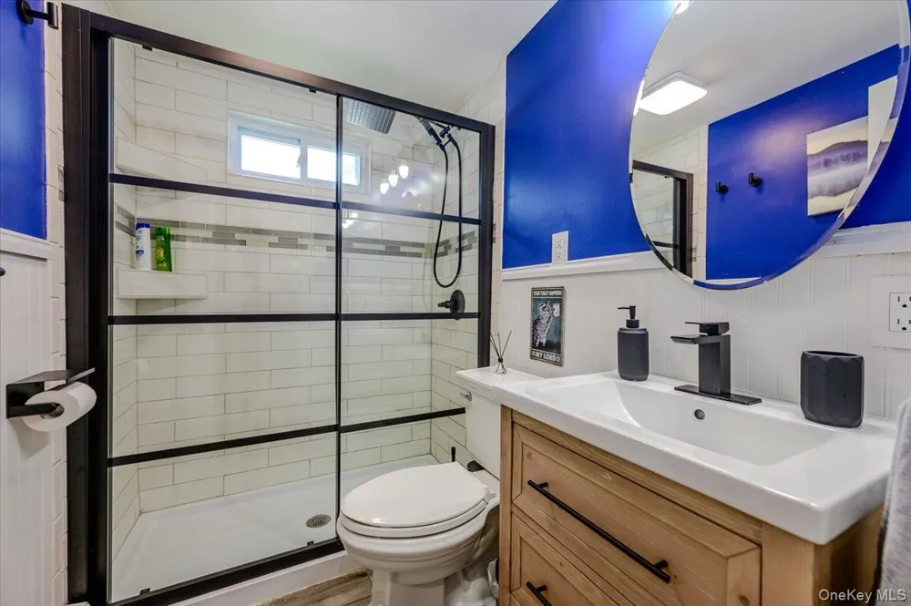 35 Rose Street Hauppauge, NY 11788