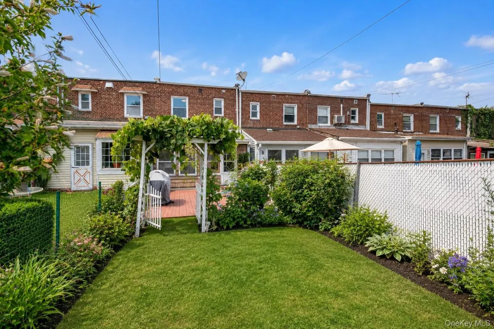 15150 11th Avenue Whitestone, NY 11357