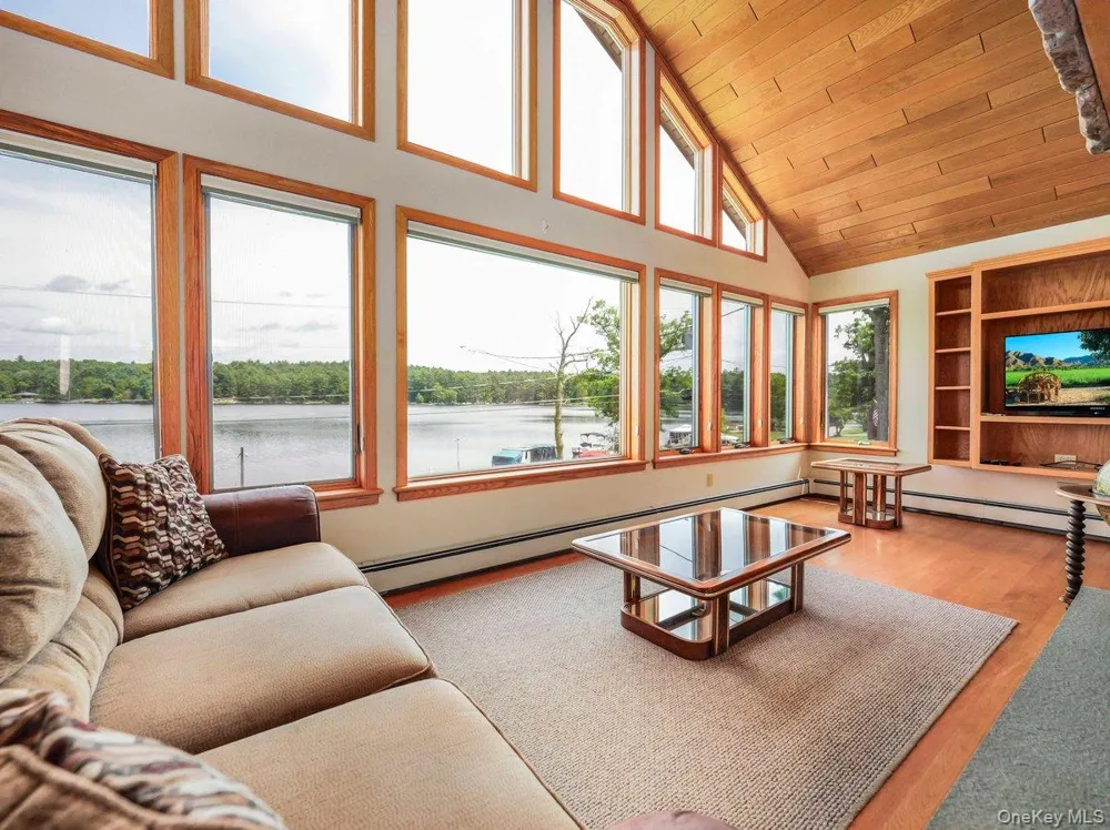 111 Mohican Trail Glen Spey, NY 12737