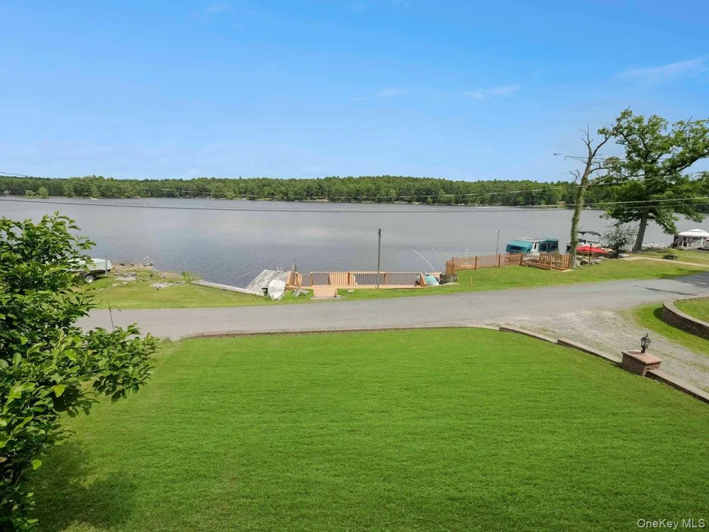 111 Mohican Trail Glen Spey, NY 12737