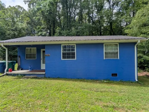 135 Redbud Road