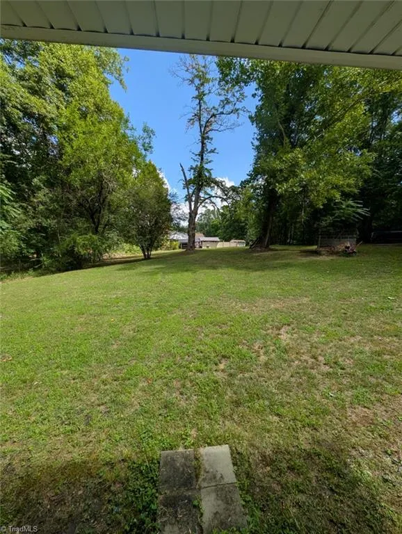 135 Redbud Road Eden, NC 27288