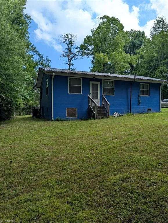 135 Redbud Road Eden, NC 27288