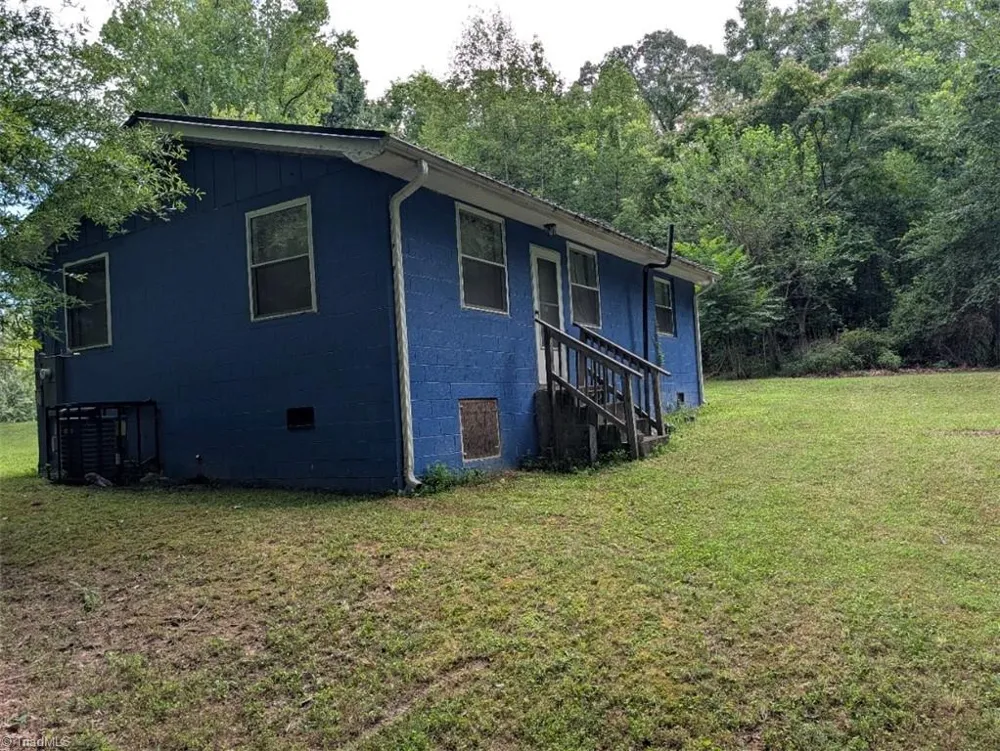 135 Redbud Road Eden, NC 27288
