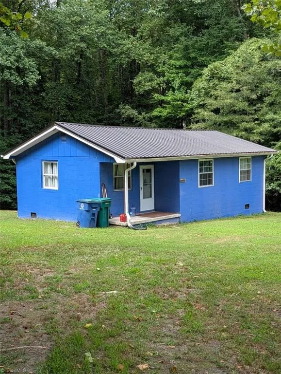 135 Redbud Road Eden, NC 27288