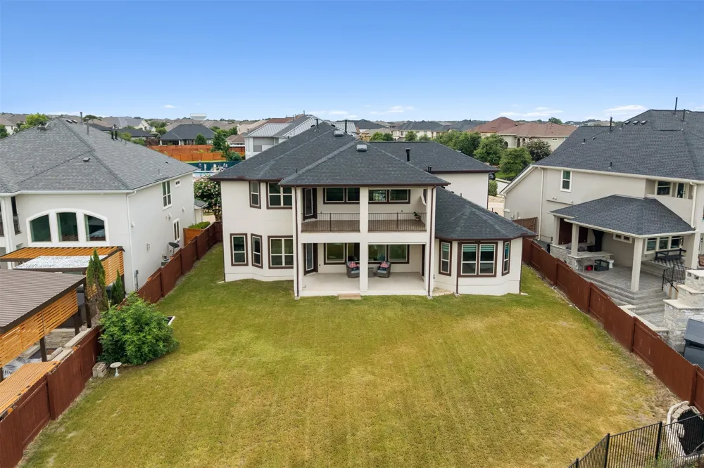 2504 Long Lasso Pass Leander, TX 78641