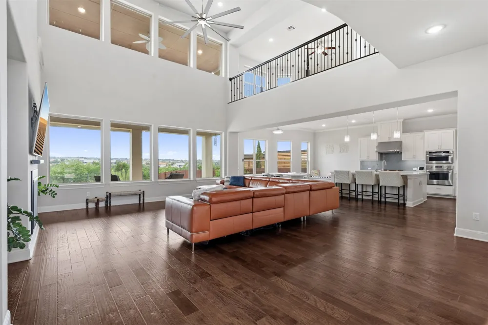 2504 Long Lasso Pass Leander, TX 78641