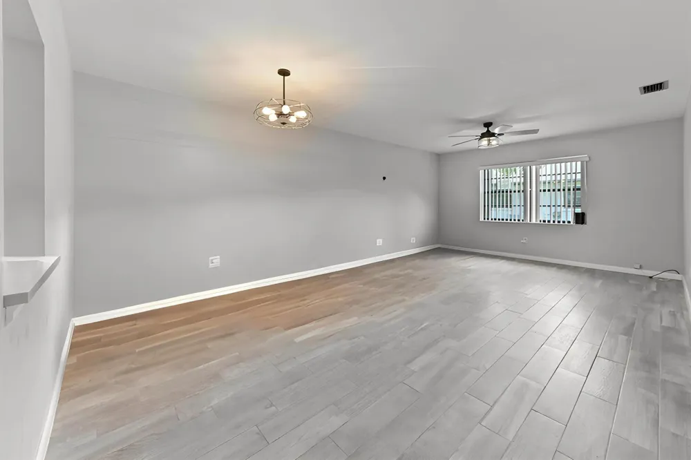 84 Conaskonk Circle Royal Palm Beach, FL 33411