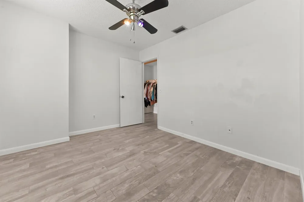 84 Conaskonk Circle Royal Palm Beach, FL 33411