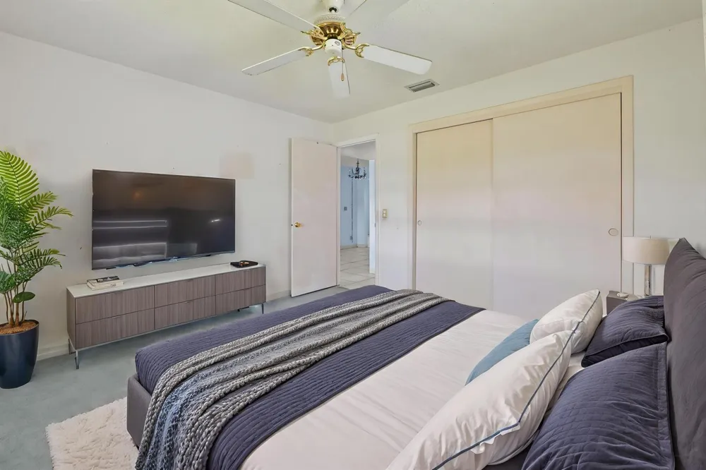 1196 SW Lake Circle Boynton Beach, FL 33426