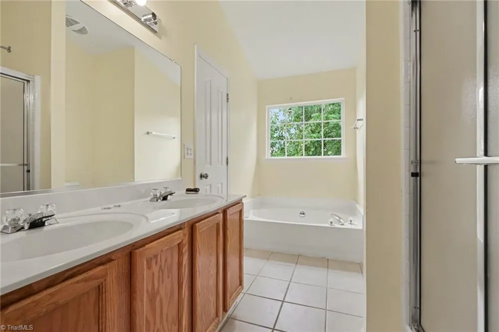 3813 Tarrant Trace Circle High Point, NC 27265