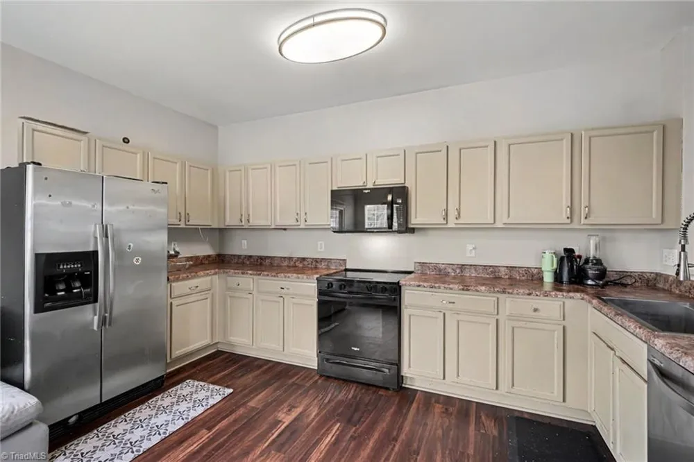 3813 Tarrant Trace Circle High Point, NC 27265