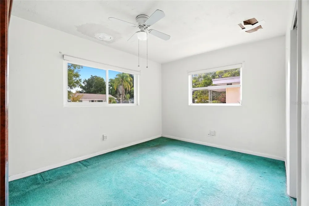 427 1ST AVENUE NE Largo, FL 33770