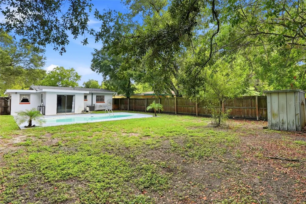 427 1ST AVENUE NE Largo, FL 33770