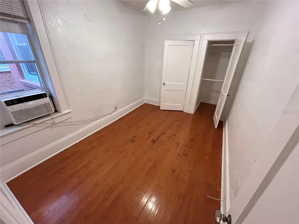 1727 RINGLING BOULEVARD Sarasota, FL 34236
