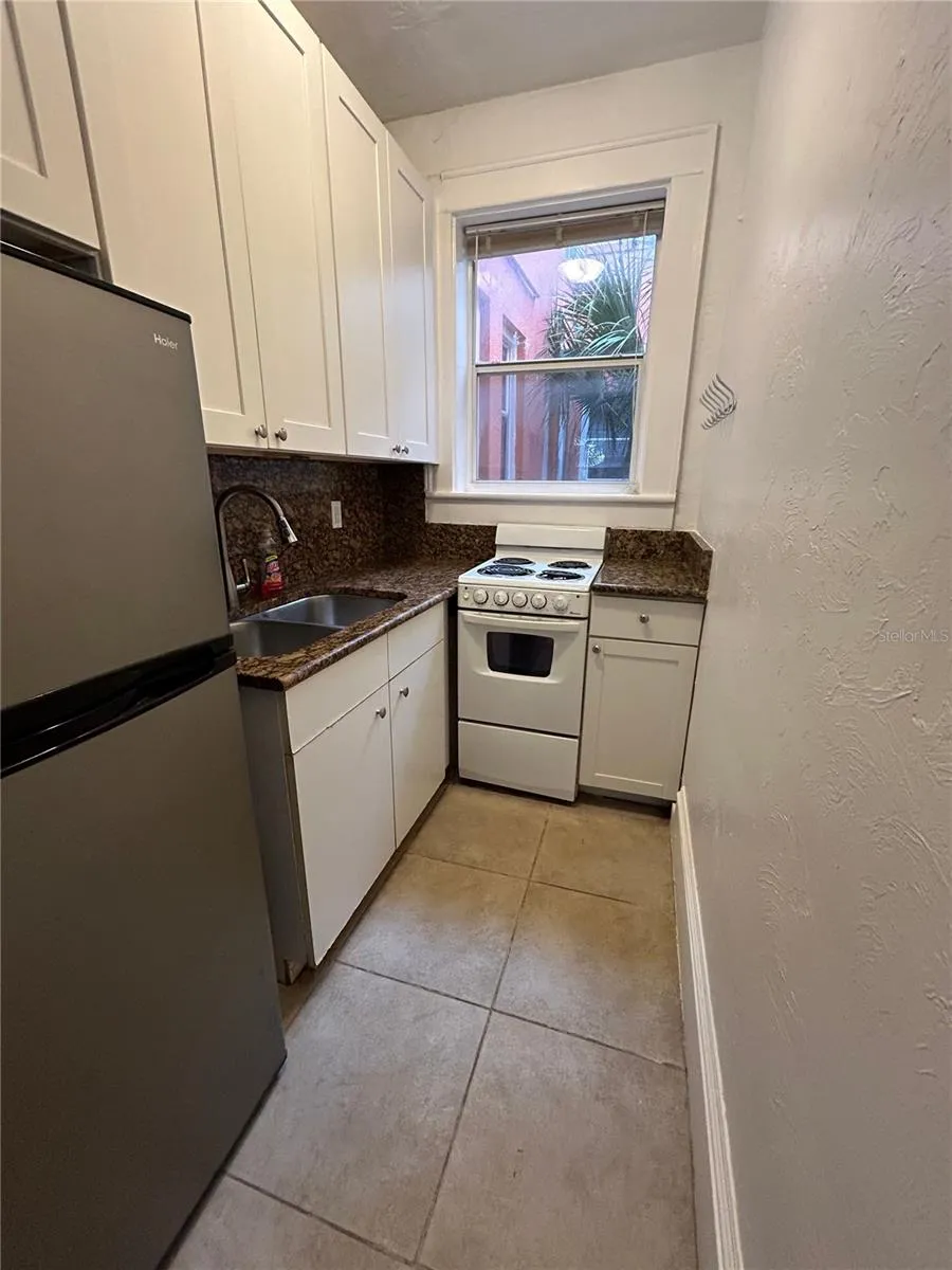 1727 RINGLING BOULEVARD Sarasota, FL 34236