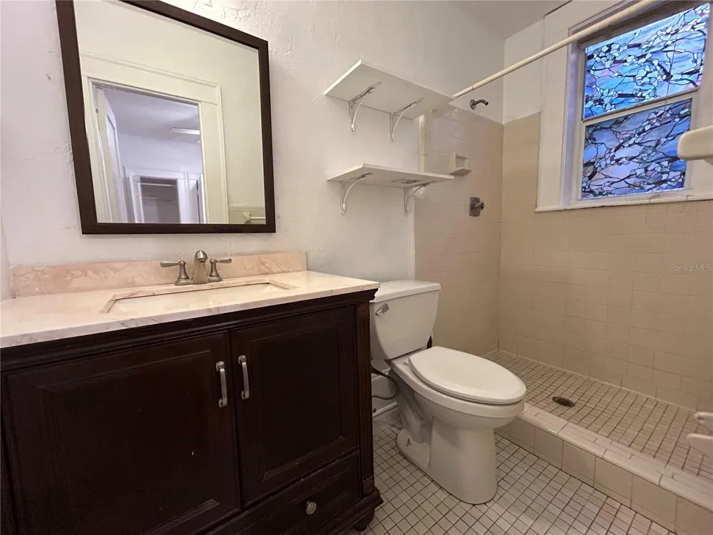 1727 RINGLING BOULEVARD Sarasota, FL 34236