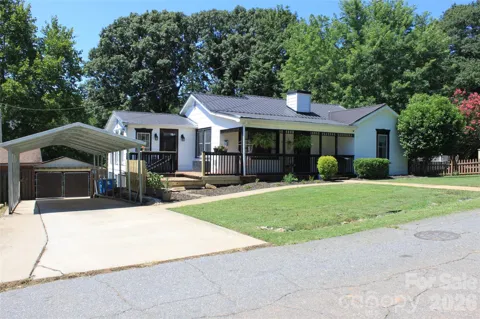 206 Bentwood Drive