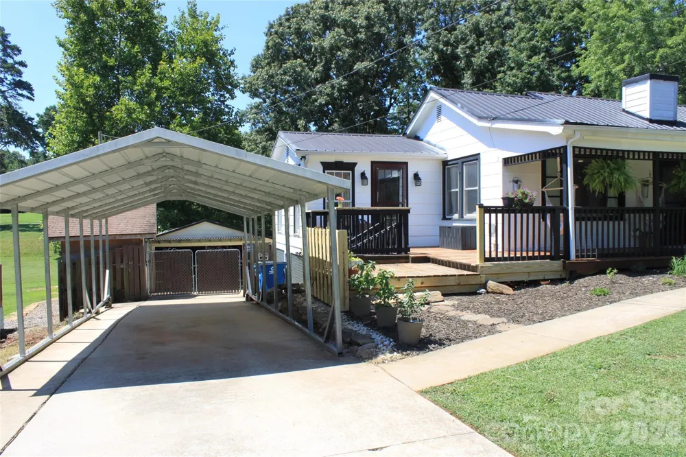 206 Bentwood Drive Forest City, NC 28043