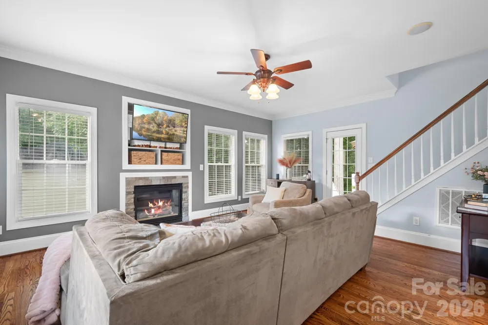 142 Valley Glen Drive Troutman, NC 28166