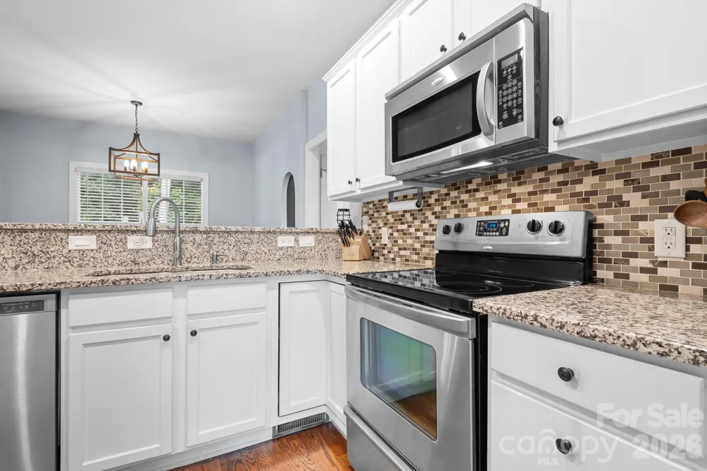 142 Valley Glen Drive Troutman, NC 28166