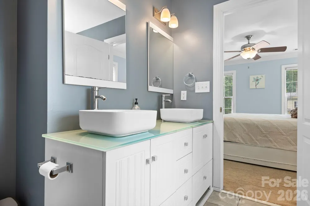 142 Valley Glen Drive Troutman, NC 28166