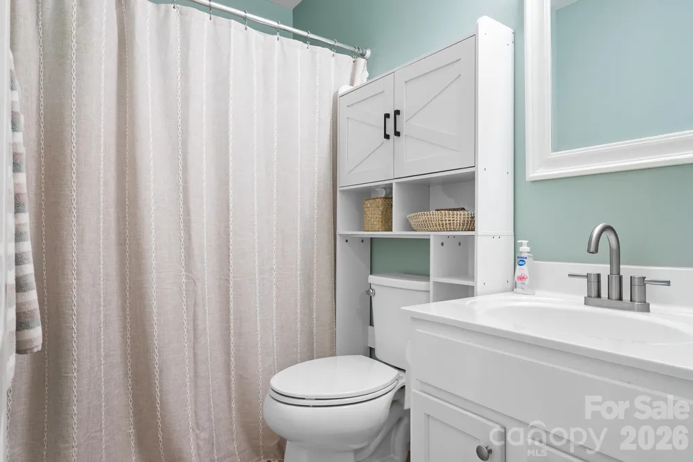 142 Valley Glen Drive Troutman, NC 28166