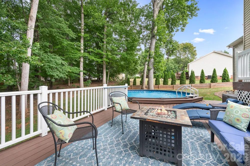 142 Valley Glen Drive Troutman, NC 28166