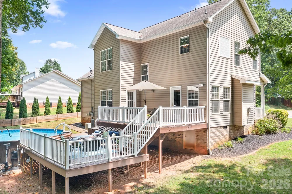 142 Valley Glen Drive Troutman, NC 28166